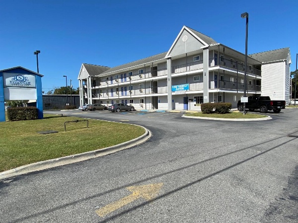 Savannah Garden Inn image 1