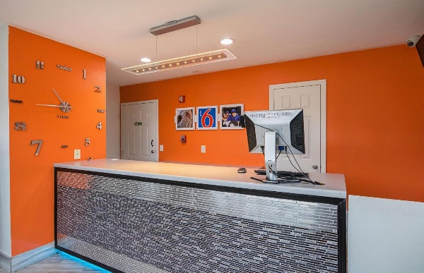 Savannah Garden Inn image 4